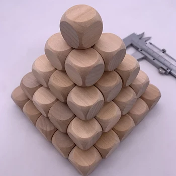 10pcs Празен дървен зар Недовършени дървени кубчета Квадратни блокове за парти семейни игри DIY занаятчийски печат гравиране детски играчки