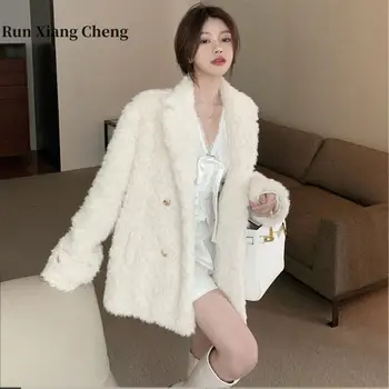 RUN XIANG CHENG 2023 Есен и зима Ново малко ароматно палто Жените средно дължина стил кожа и плюшени сгъстяване безплатна доставка